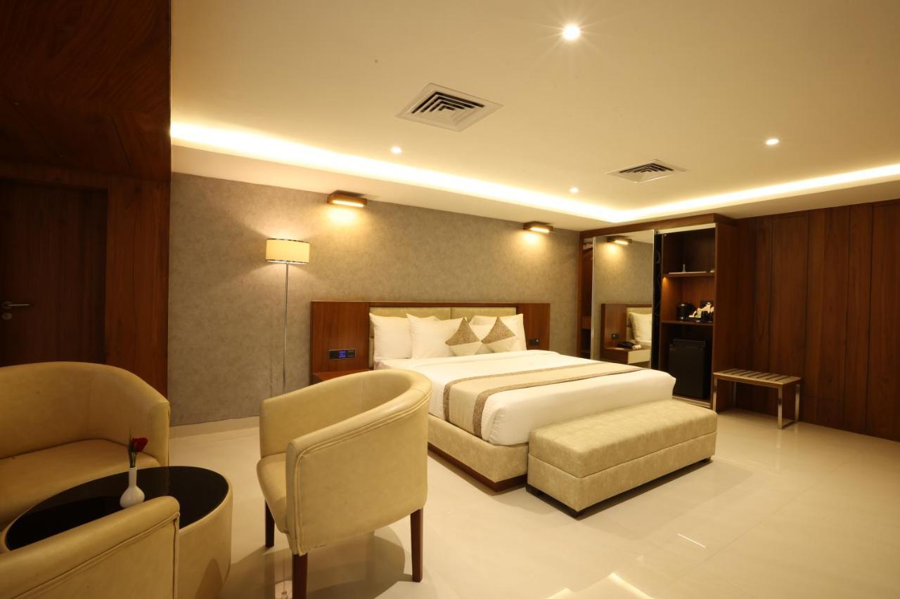 Royal Plaza Suites By Rak Rooms, Mangaluru Екстер'єр фото